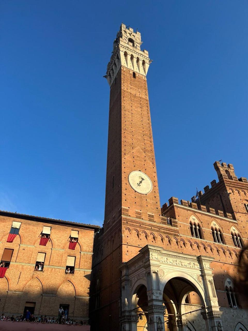 La Campanina-Nel Cuore Di Siena E Della Contrada ภายนอก รูปภาพ