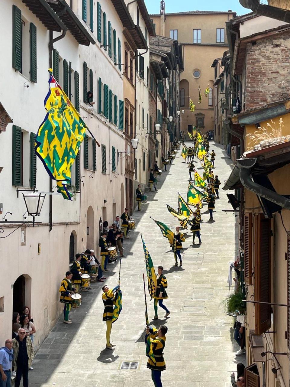 La Campanina-Nel Cuore Di Siena E Della Contrada ภายนอก รูปภาพ